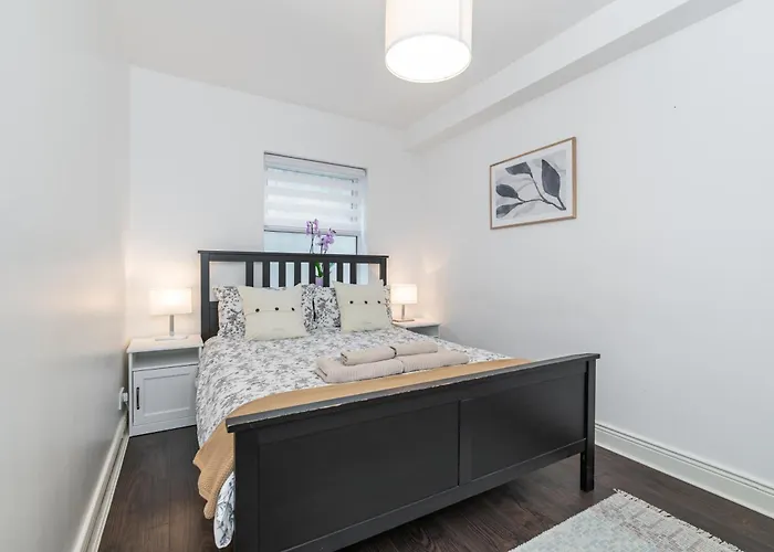 Lovely 2-bed In The Heart Of Apartment